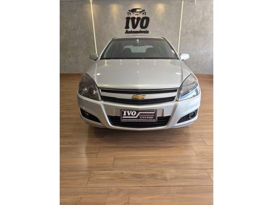 CHEVROLET VECTRA 2.0 MPFI GT HATCH 8V FLEX 4P MANUAL CHEVROLET VECTRA 2.0 MPFI GT HATCH 8V FLEX 4P MANUAL
